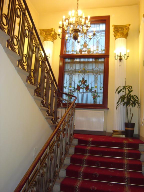 Hotel Bristol Tarnow Exterior photo
